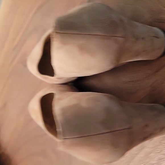 LKBennet Heels - Picture 5 of 5